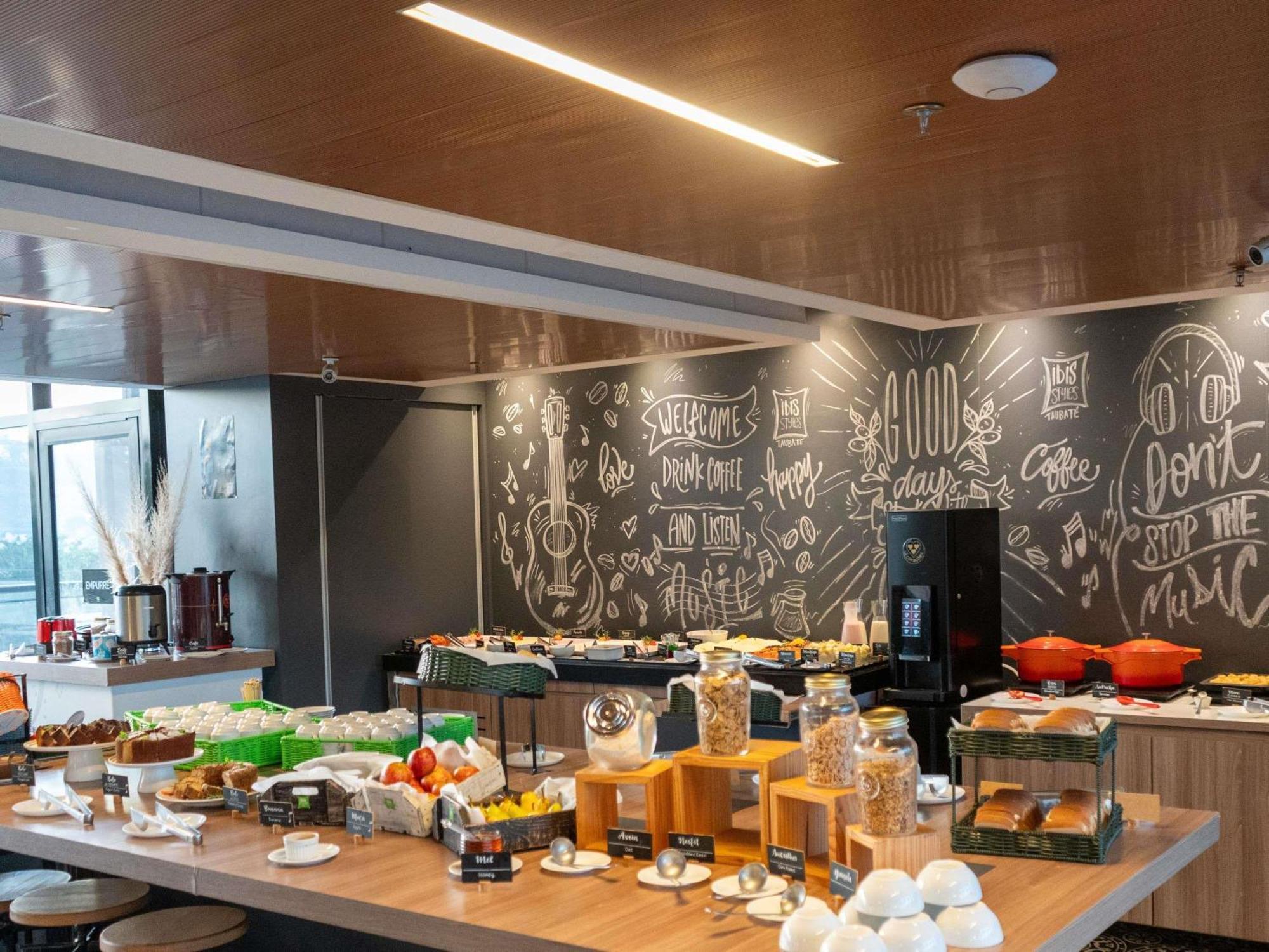 Ibis Styles Taubate Hotel Buitenkant foto