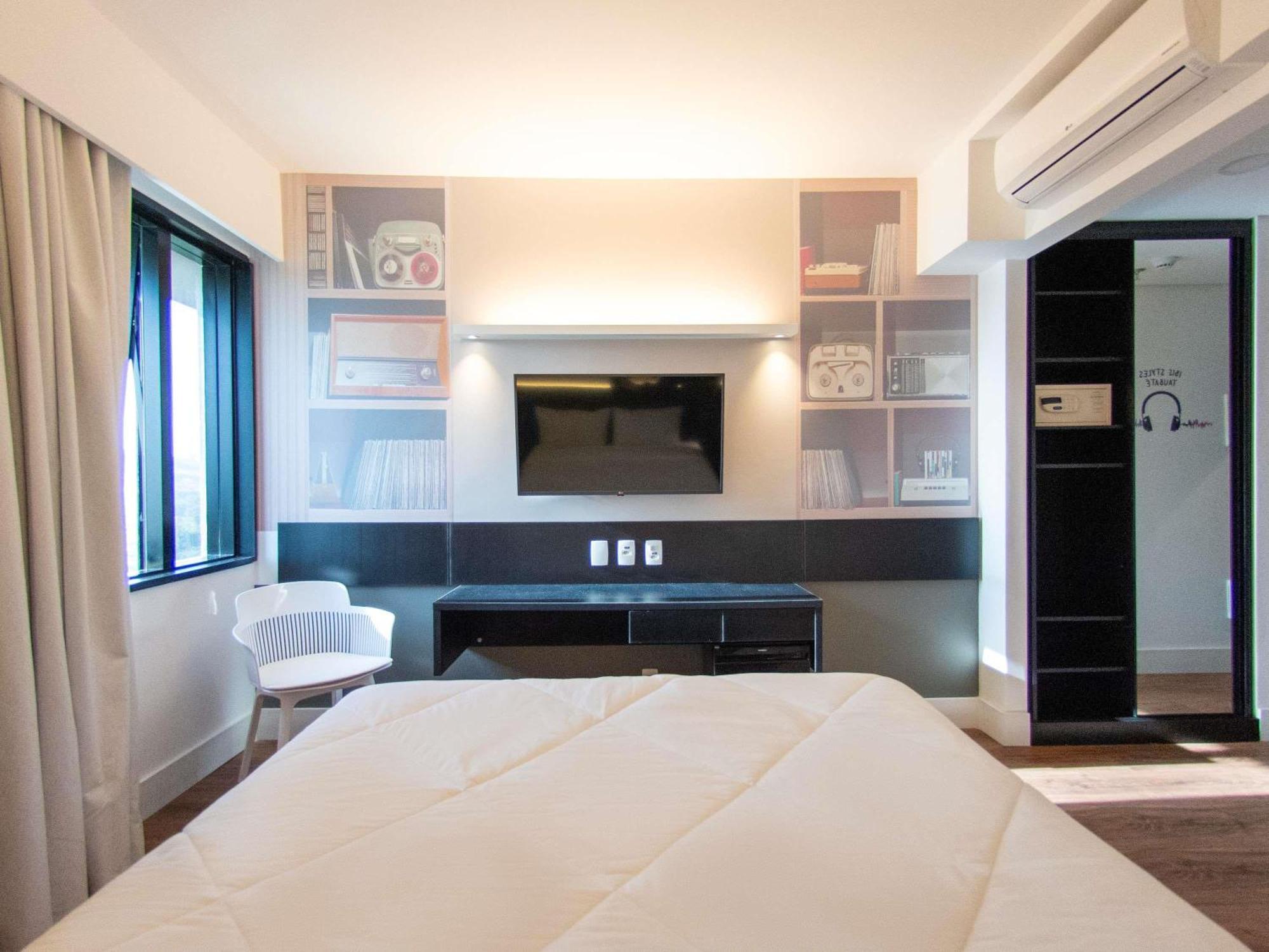 Ibis Styles Taubate Hotel Buitenkant foto